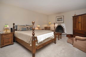 Master Bedroom - Country homes for sale and luxury real estate including horse farms and property in the Caledon and King City areas near Toronto